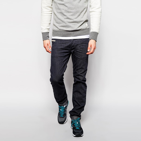 Men designed regular jeans